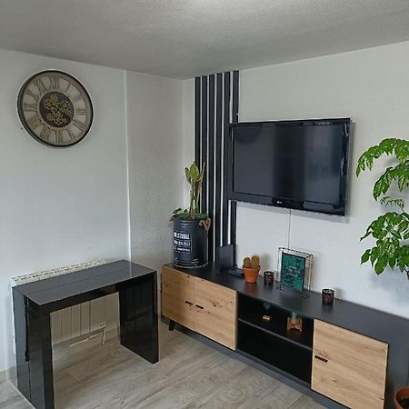 Charmant Appartement Avec Vue Marina 圣西普里安 外观 照片