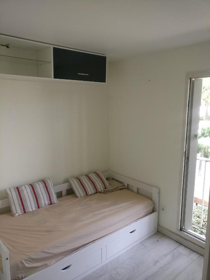 Charmant Appartement Avec Vue Marina 圣西普里安 外观 照片